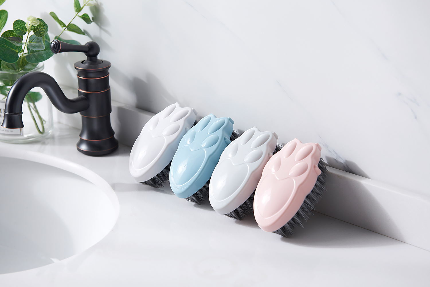 New Multi-Color Palm Printing Bathroom Decontamination Cleaning Brush Tile Wall Surface Brush Bathtub Brush Kitchen Sink Stove Brush New Multi-Color Palm Printing Bathroom Decontamination Cleaning Brush Tile Wall Surface Brush Bathtub Brush Kitchen Sink Stove Brush