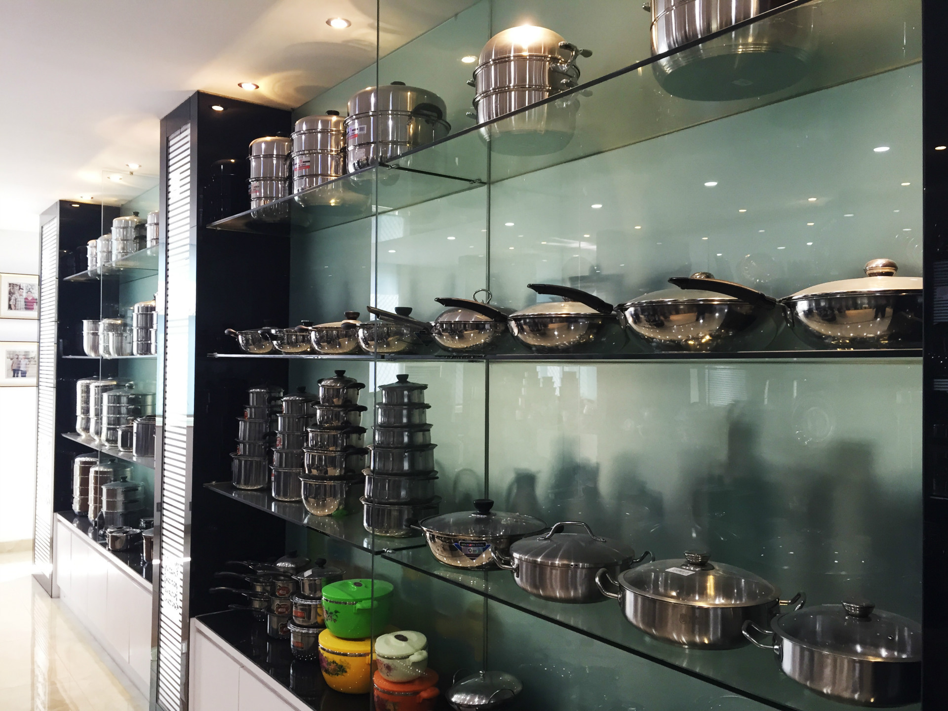 Hotel supplies stainless steel fruit tray saucer-shaped double layer fruit tray stainless steel kitchenware Hotel supplies stainless steel fruit tray saucer-shaped double layer fruit tray stainless steel kitchenware