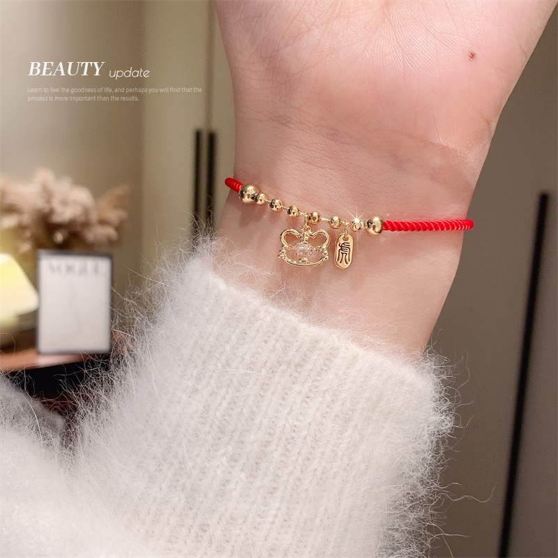 2021 New Year of the Year of the Tiger Red Rope Bracelet Female Woven Hand Strap Couple Fortune Red Chinese New Year Bracelet Female 2021 New Year of the Year of the Tiger Red Rope Bracelet Female Woven Hand Strap Couple Fortune Red Chinese New Year Bracelet Female