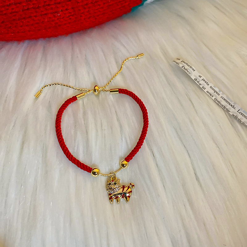 2021 New Year of the Year of the Tiger Red Rope Bracelet Female Woven Hand Strap Couple Fortune Red Chinese New Year Bracelet Female 2021 New Year of the Year of the Tiger Red Rope Bracelet Female Woven Hand Strap Couple Fortune Red Chinese New Year Bracelet Female
