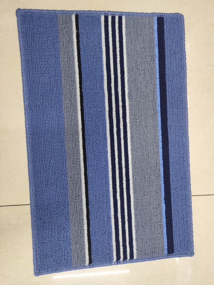 Color non-slip latex carpet door mat is available in all sizes