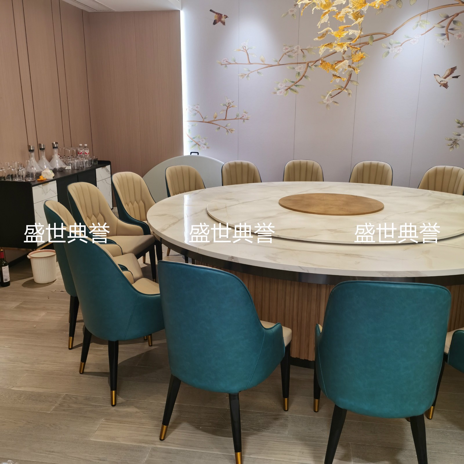 Club Electric Dining Table and Chair Direct Seafood Hotel Box Pineapple Chair Restaurant Modern Light Luxury Chair