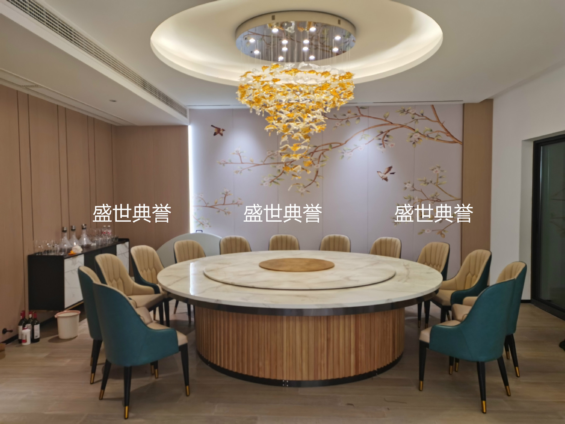Club Electric Dining Table and Chair Direct Seafood Hotel Box Pineapple Chair Restaurant Modern Light Luxury Chair