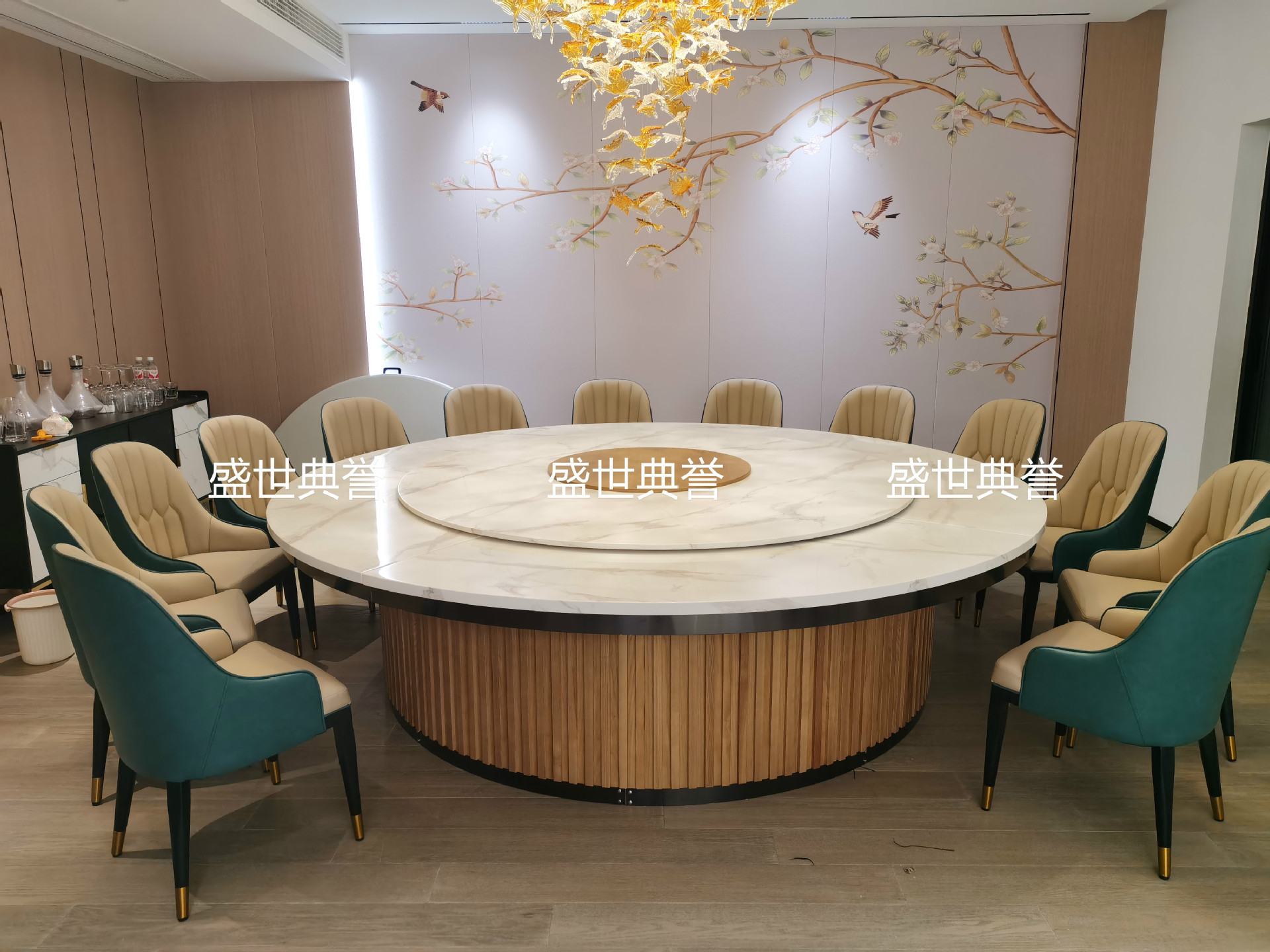 Club Electric Dining Table and Chair Direct Seafood Hotel Box Pineapple Chair Restaurant Modern Light Luxury Chair