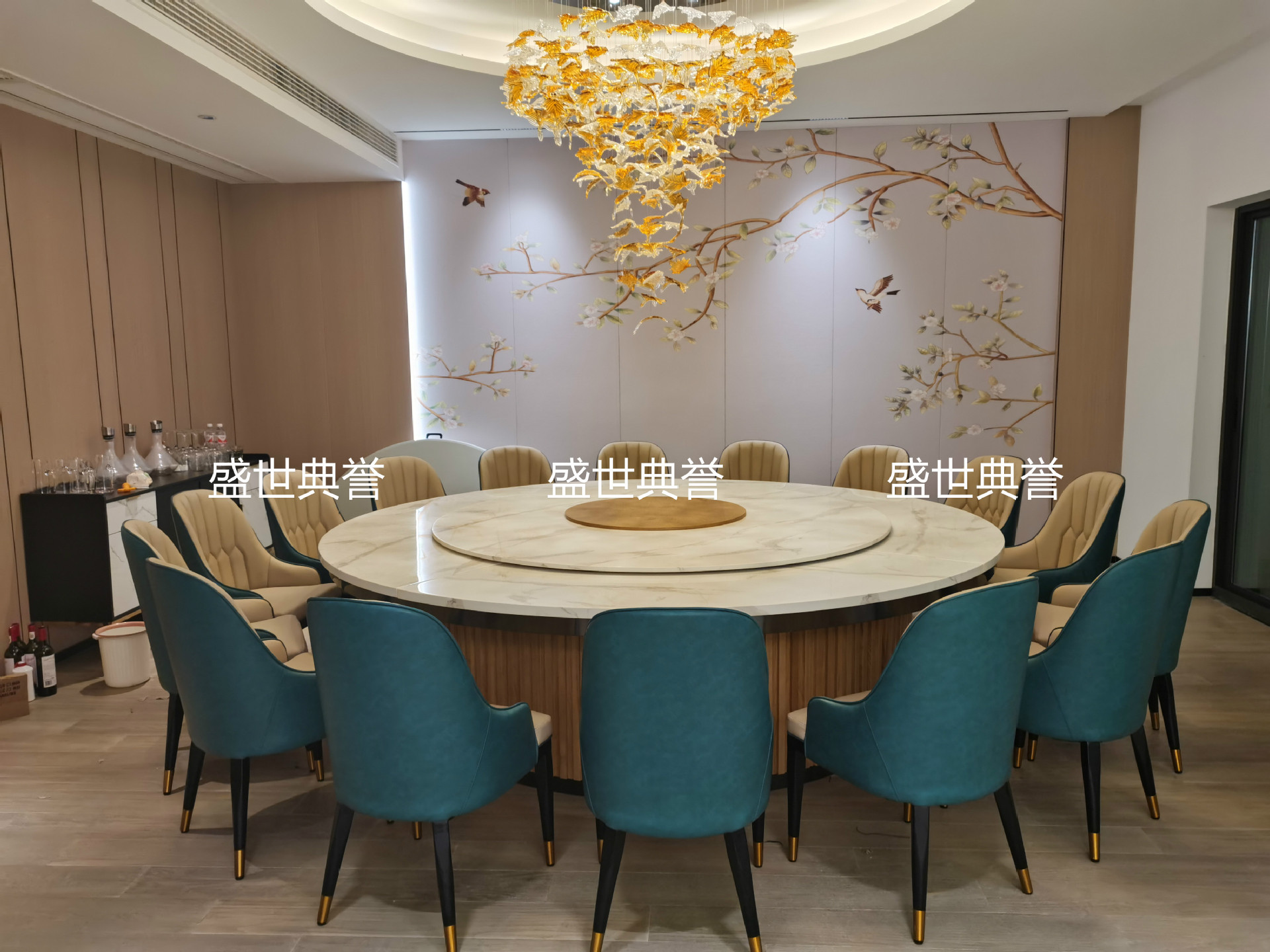 Club Electric Dining Table and Chair Direct Seafood Hotel Box Pineapple Chair Restaurant Modern Light Luxury Chair