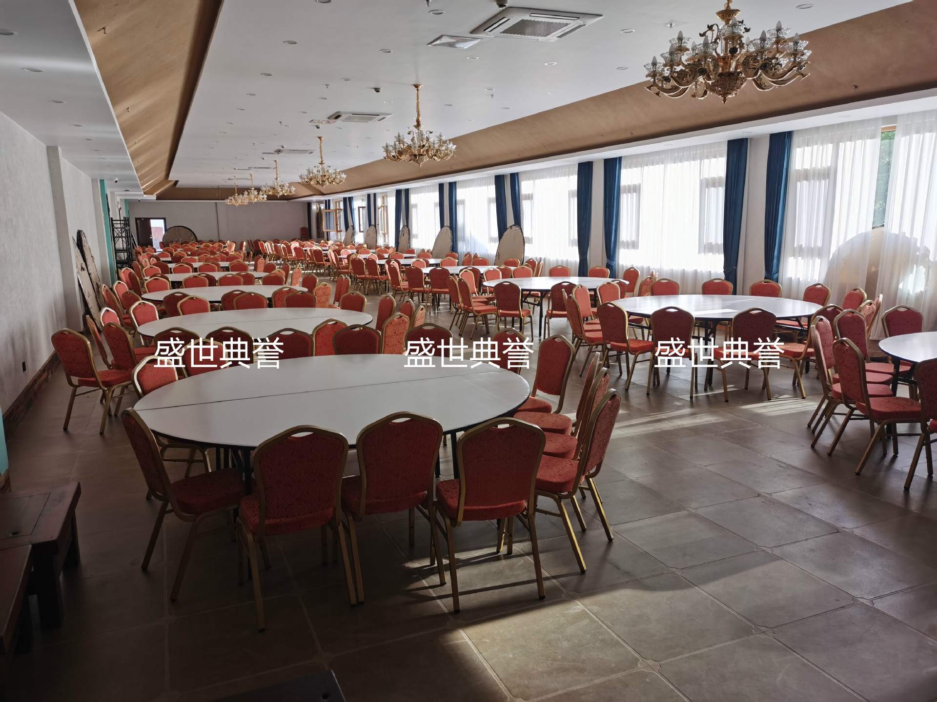 Hotel Folding Dining Table and Chair Conference Center Wedding Banquet Steel Chair Foreign Trade Wedding Banquet Chair Hotel Folding Dining Table and Chair Conference Center Wedding Banquet Steel Chair Foreign Trade Wedding Banquet Chair