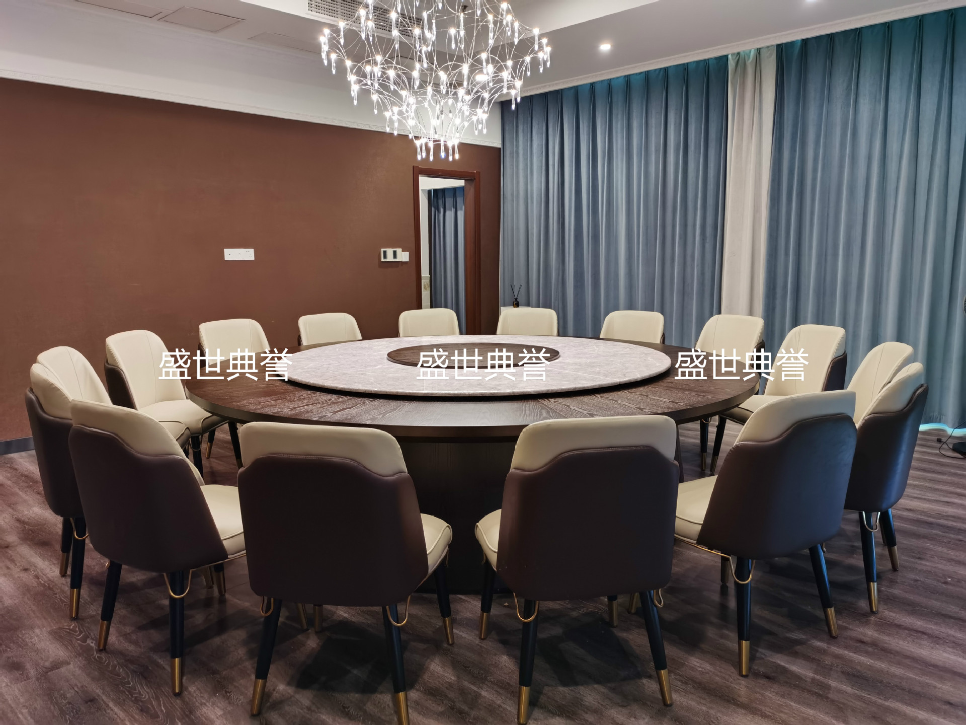 Hotel Solid Wood Dining Chair Club Modern Light Luxury Chair High-End Villa Nordic Electric Dining Table and Chair