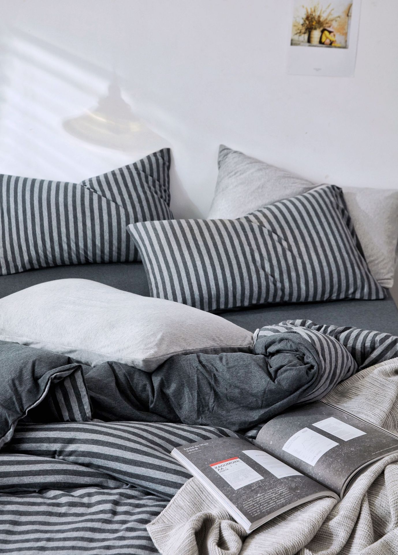 Four-Piece Set of Japanese Style Muji Knitted Cotton Striped Bedding Set 1.5 1.8 M Bedding Wholesale Four-Piece Set of Japanese Style Muji Knitted Cotton Striped Bedding Set 1.5 1.8 M Bedding Wholesale