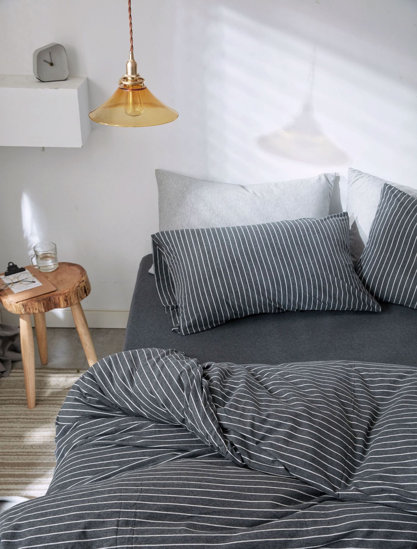 Four-Piece Set of Japanese Style Muji Knitted Cotton Striped Bedding Set 1.5 1.8 M Bedding Wholesale Four-Piece Set of Japanese Style Muji Knitted Cotton Striped Bedding Set 1.5 1.8 M Bedding Wholesale