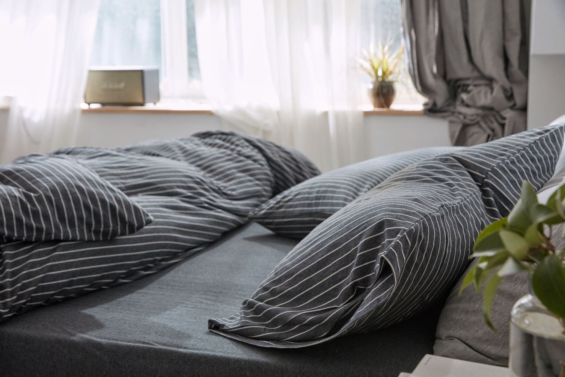 Four-Piece Set of Japanese Style Muji Knitted Cotton Striped Bedding Set 1.5 1.8 M Bedding Wholesale Four-Piece Set of Japanese Style Muji Knitted Cotton Striped Bedding Set 1.5 1.8 M Bedding Wholesale