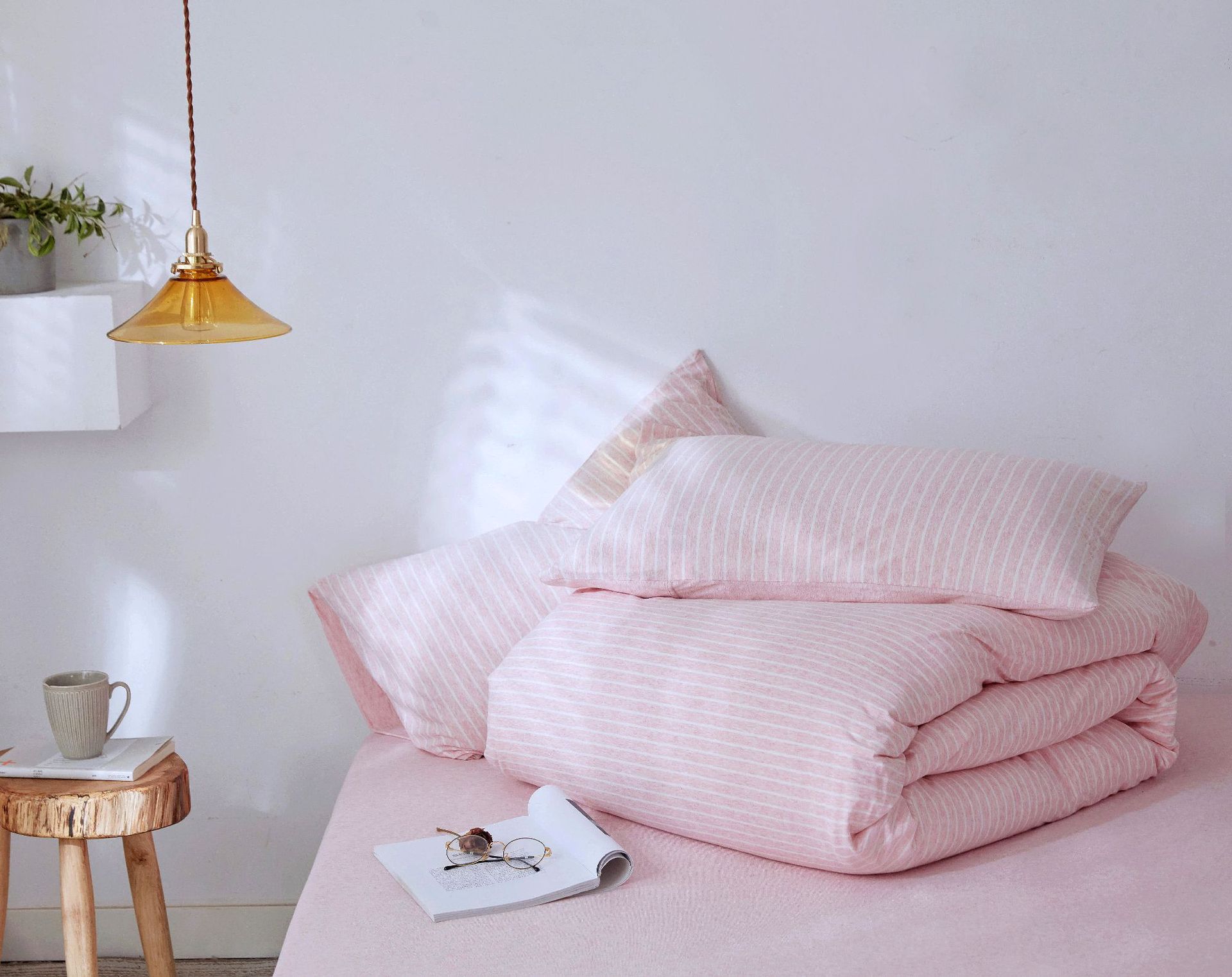 Four-Piece Set of Japanese Style Muji Knitted Cotton Striped Bedding Set 1.5 1.8 M Bedding Wholesale Four-Piece Set of Japanese Style Muji Knitted Cotton Striped Bedding Set 1.5 1.8 M Bedding Wholesale