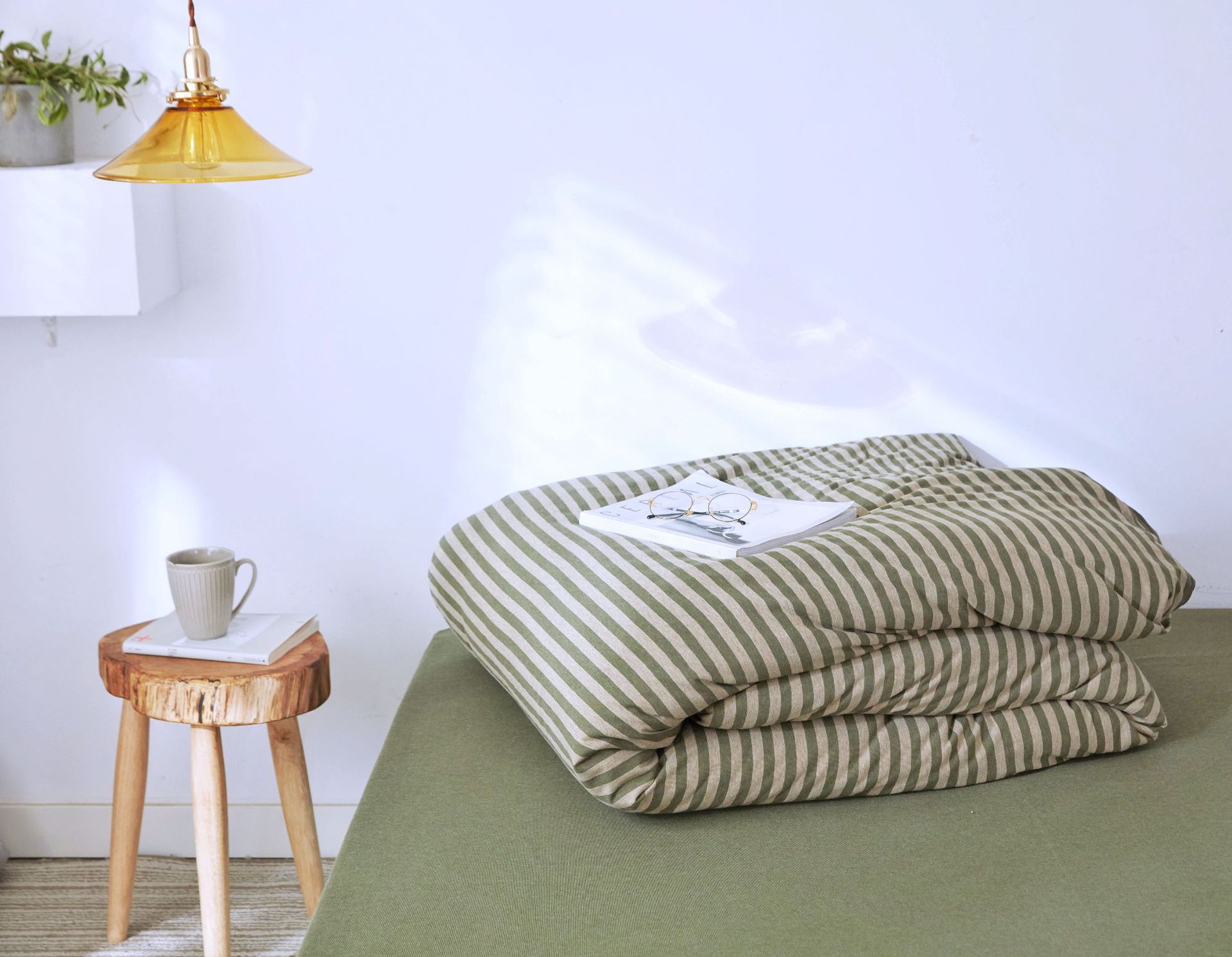 Four-Piece Set of Japanese Style Muji Knitted Cotton Striped Bedding Set 1.5 1.8 M Bedding Wholesale Four-Piece Set of Japanese Style Muji Knitted Cotton Striped Bedding Set 1.5 1.8 M Bedding Wholesale