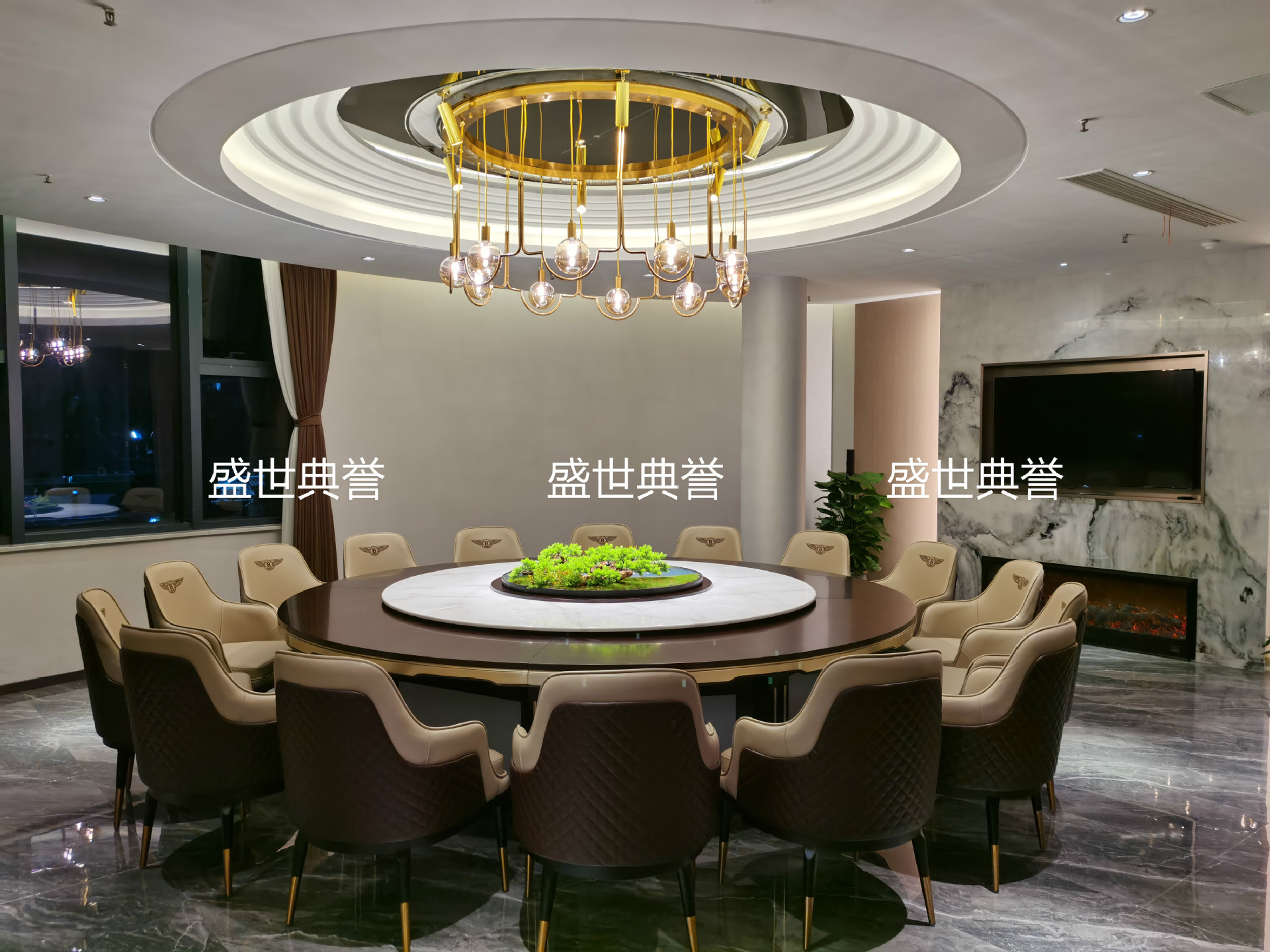 Hotel Solid Wood Table and Chair Customized Restaurant Box Solid Wood Dining Chair Modern Minimalist Bentley Chair Hotel Solid Wood Table and Chair Customized Restaurant Box Solid Wood Dining Chair Modern Minimalist Bentley Chair