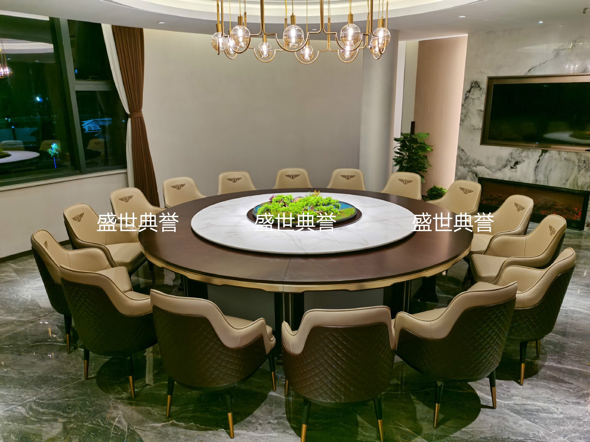Hotel Solid Wood Table and Chair Customized Restaurant Box Solid Wood Dining Chair Modern Minimalist Bentley Chair Hotel Solid Wood Table and Chair Customized Restaurant Box Solid Wood Dining Chair Modern Minimalist Bentley Chair