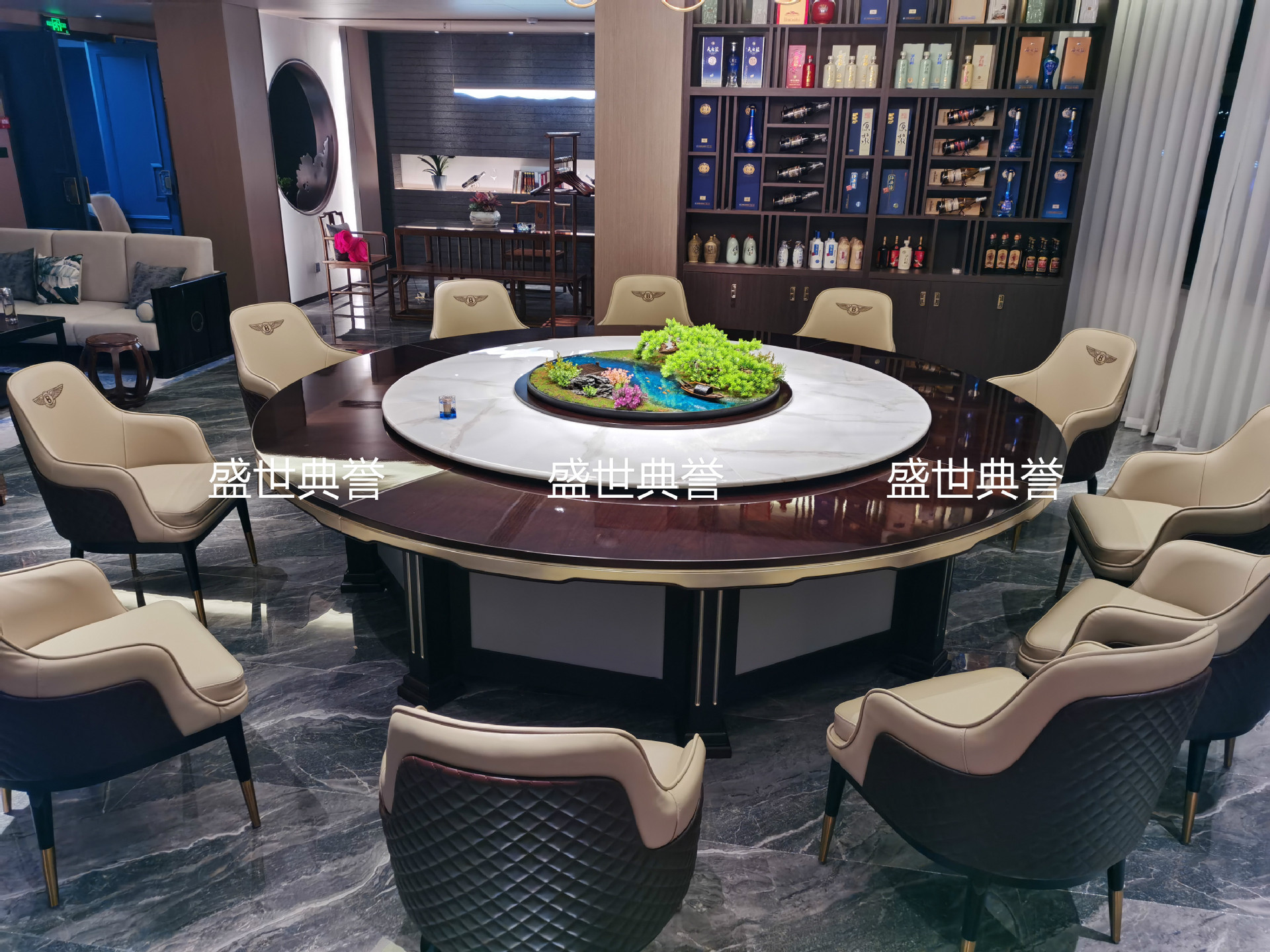 Hotel Solid Wood Table and Chair Customized Restaurant Box Solid Wood Dining Chair Modern Minimalist Bentley Chair Hotel Solid Wood Table and Chair Customized Restaurant Box Solid Wood Dining Chair Modern Minimalist Bentley Chair