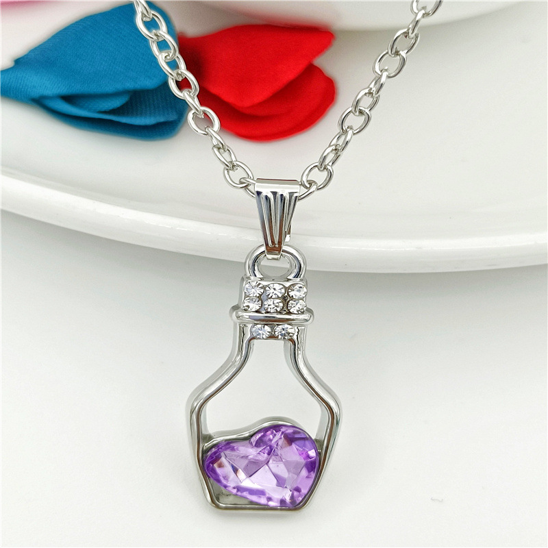 Creative Fashion Popular Heart Shape Crystal Necklace Trend Gold Plating Diamond Drift Bottle Pendant Female Accessories