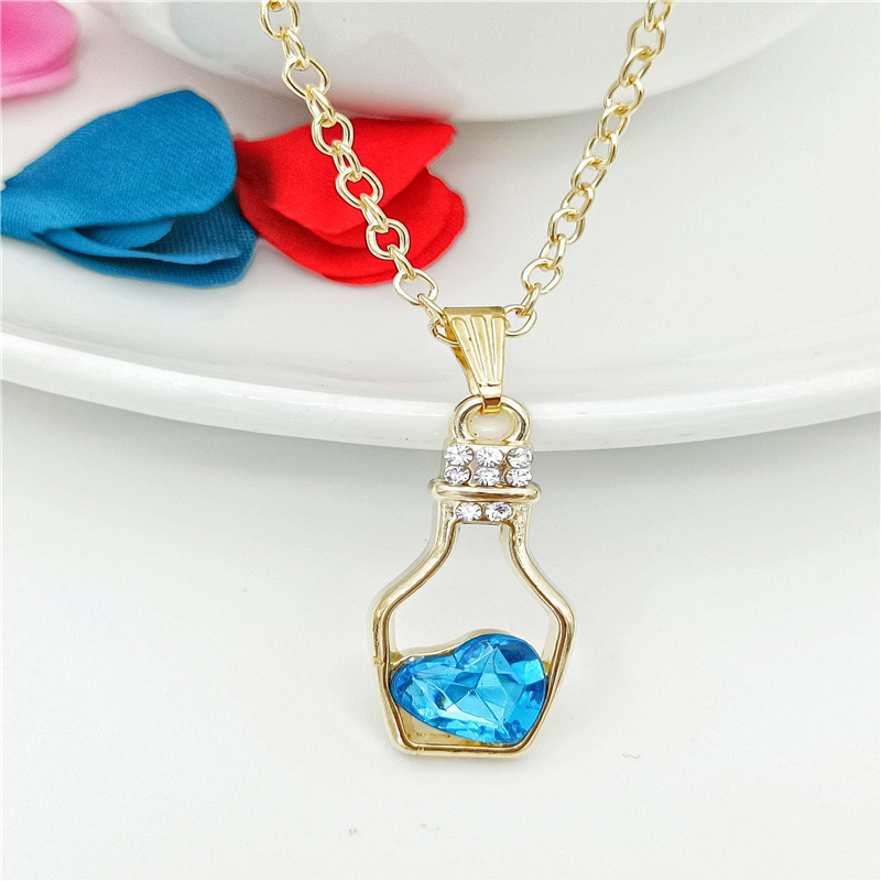 Creative Fashion Popular Heart Shape Crystal Necklace Trend Gold Plating Diamond Drift Bottle Pendant Female Accessories Creative Fashion Popular Heart Shape Crystal Necklace Trend Gold Plating Diamond Drift Bottle Pendant Female Accessories