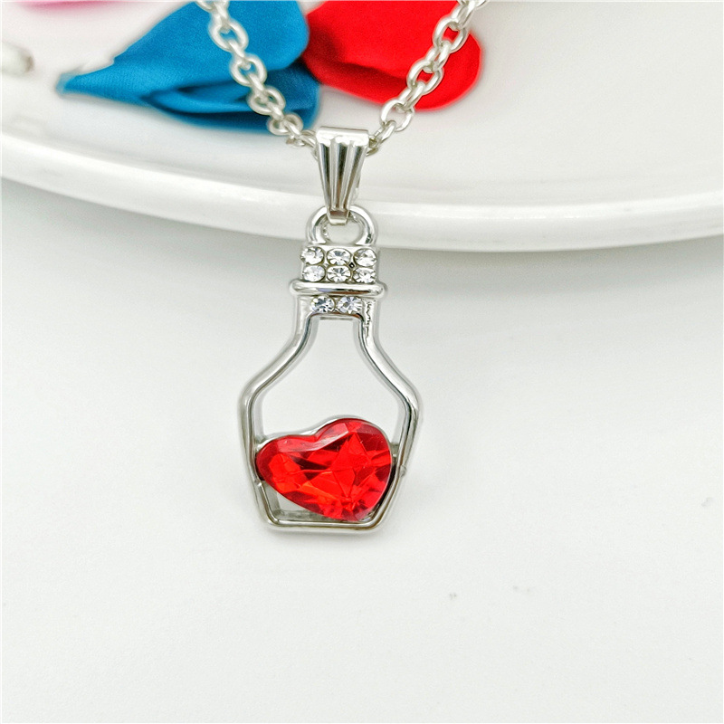 Creative Fashion Popular Heart Shape Crystal Necklace Trend Gold Plating Diamond Drift Bottle Pendant Female Accessories Creative Fashion Popular Heart Shape Crystal Necklace Trend Gold Plating Diamond Drift Bottle Pendant Female Accessories