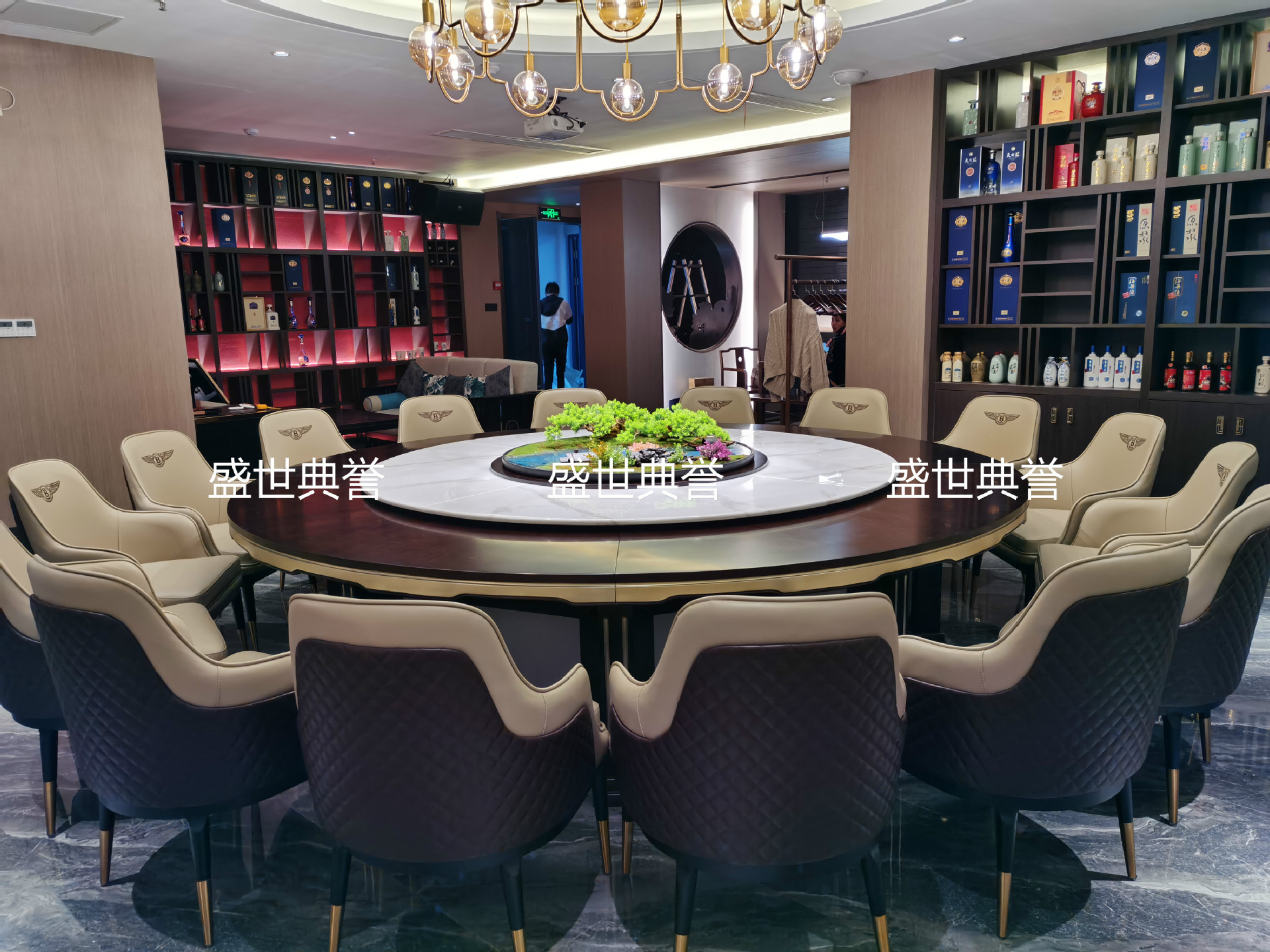 Seafood Hotel Solid Wood Electric Dining Table and Chair Restaurant Modern Light Luxury Solid Wood Chair Bentley Chair Seafood Hotel Solid Wood Electric Dining Table and Chair Restaurant Modern Light Luxury Solid Wood Chair Bentley Chair