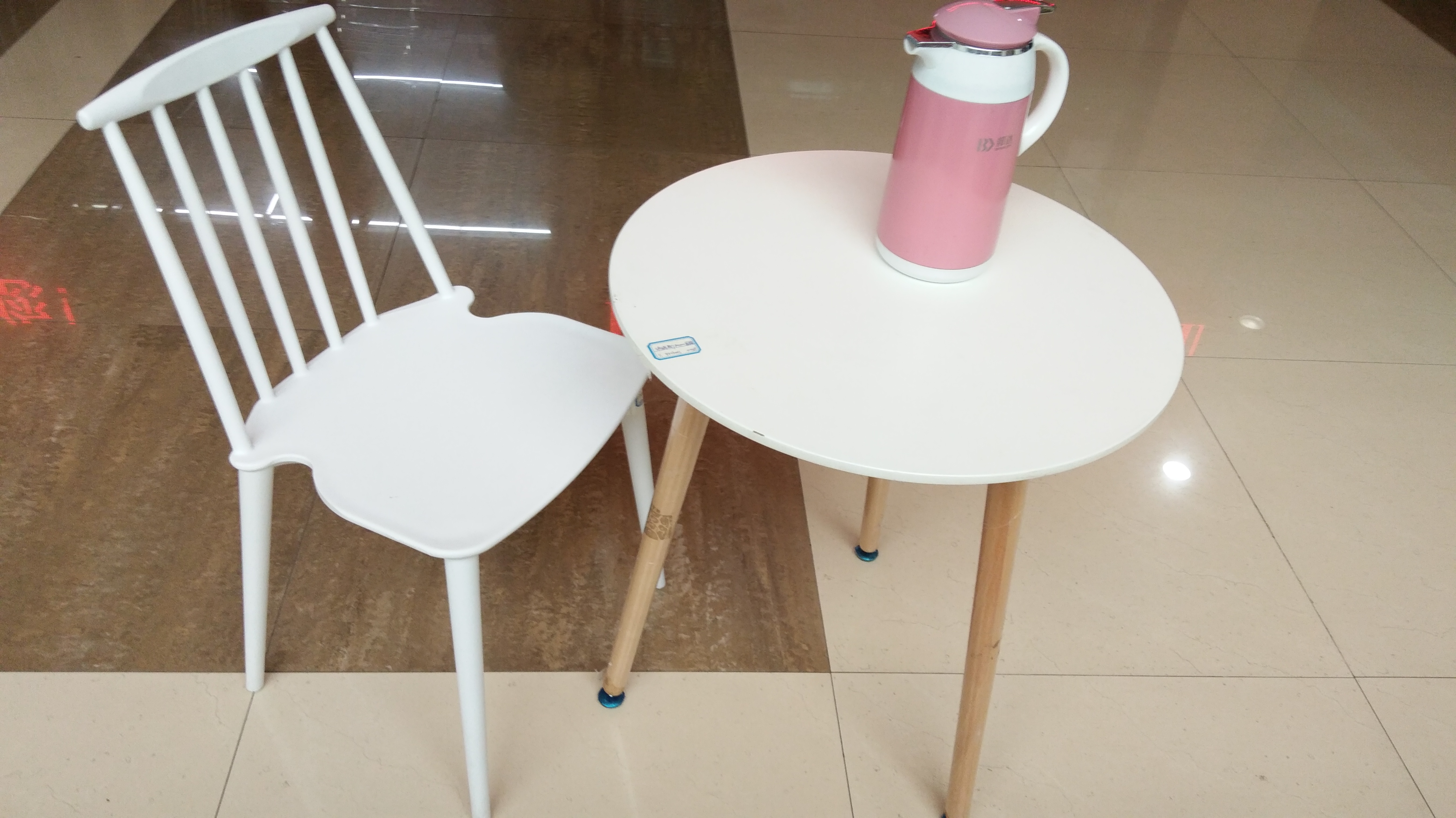 Nordic casual banquet dining chair plastic backrest outdoor coffee ribs chair simple office to discuss the chair