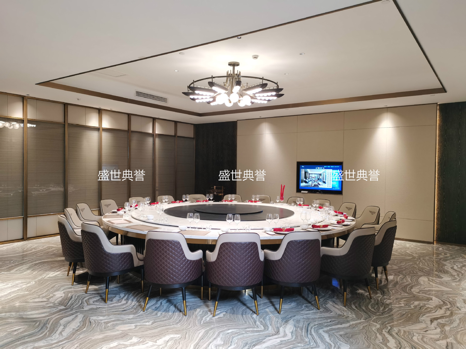 Hotel Solid Wood Electric Dining Table and Chair Customized Restaurant Box Solid Wood Chair High-End Club Bentley Chair Hotel Solid Wood Electric Dining Table and Chair Customized Restaurant Box Solid Wood Chair High-End Club Bentley Chair