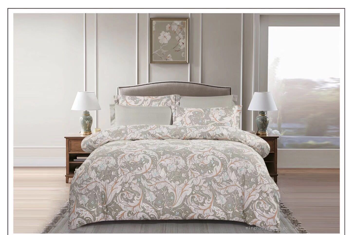 European-Style Four-Piece Bedding Set with Simple European Patterns Can Be Customized