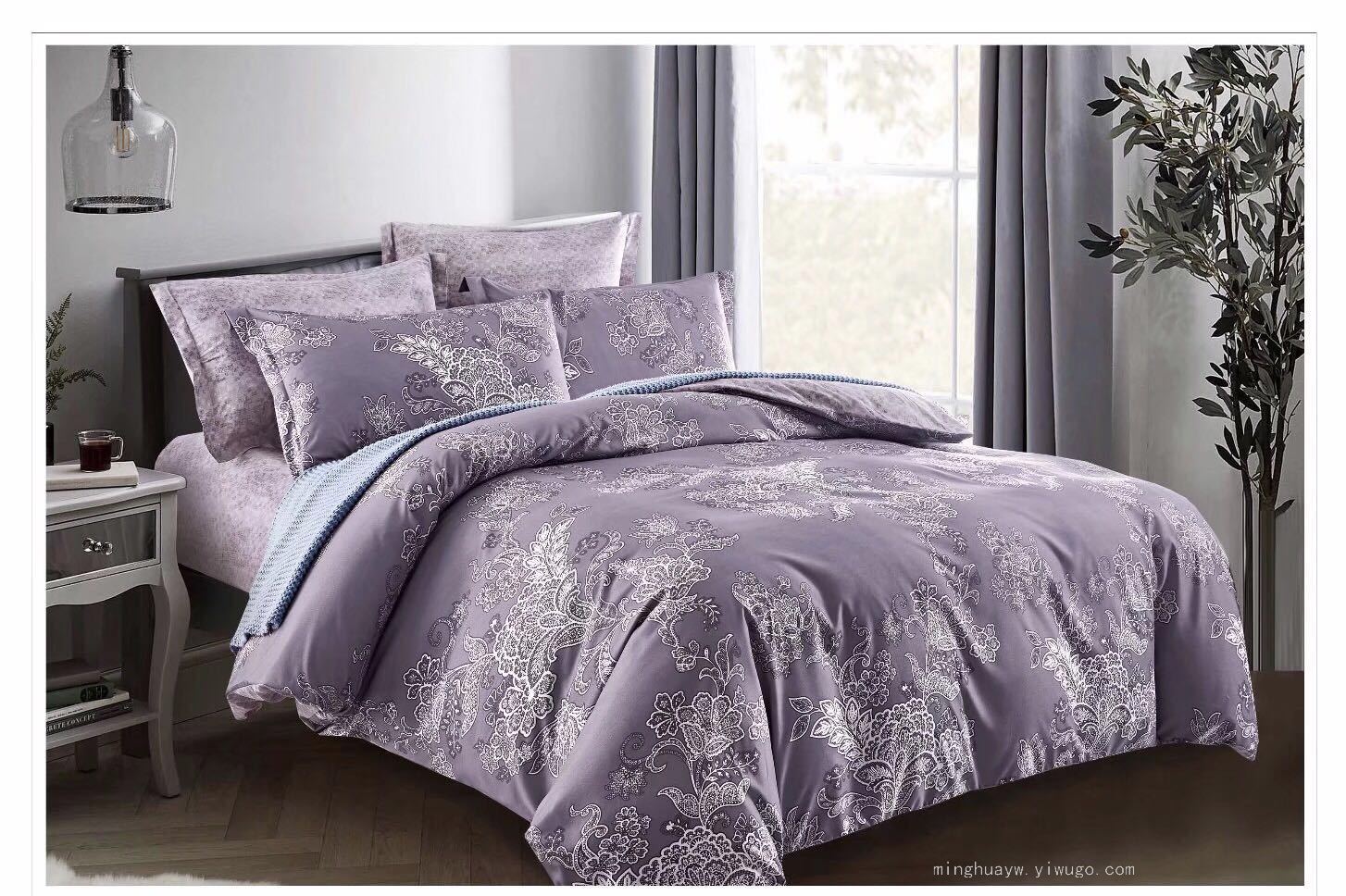 European-Style Four-Piece Bedding Set with Simple European Patterns Can Be Customized