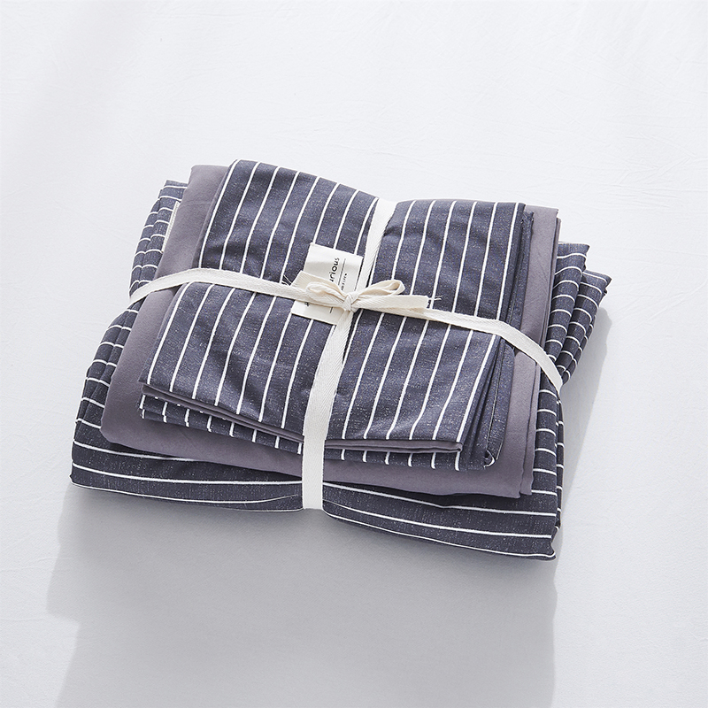 Nordic Four-Piece Bedding Set Simple Plaid Quilt Cover Bed Sheet and Pillowcase Washed Cotton