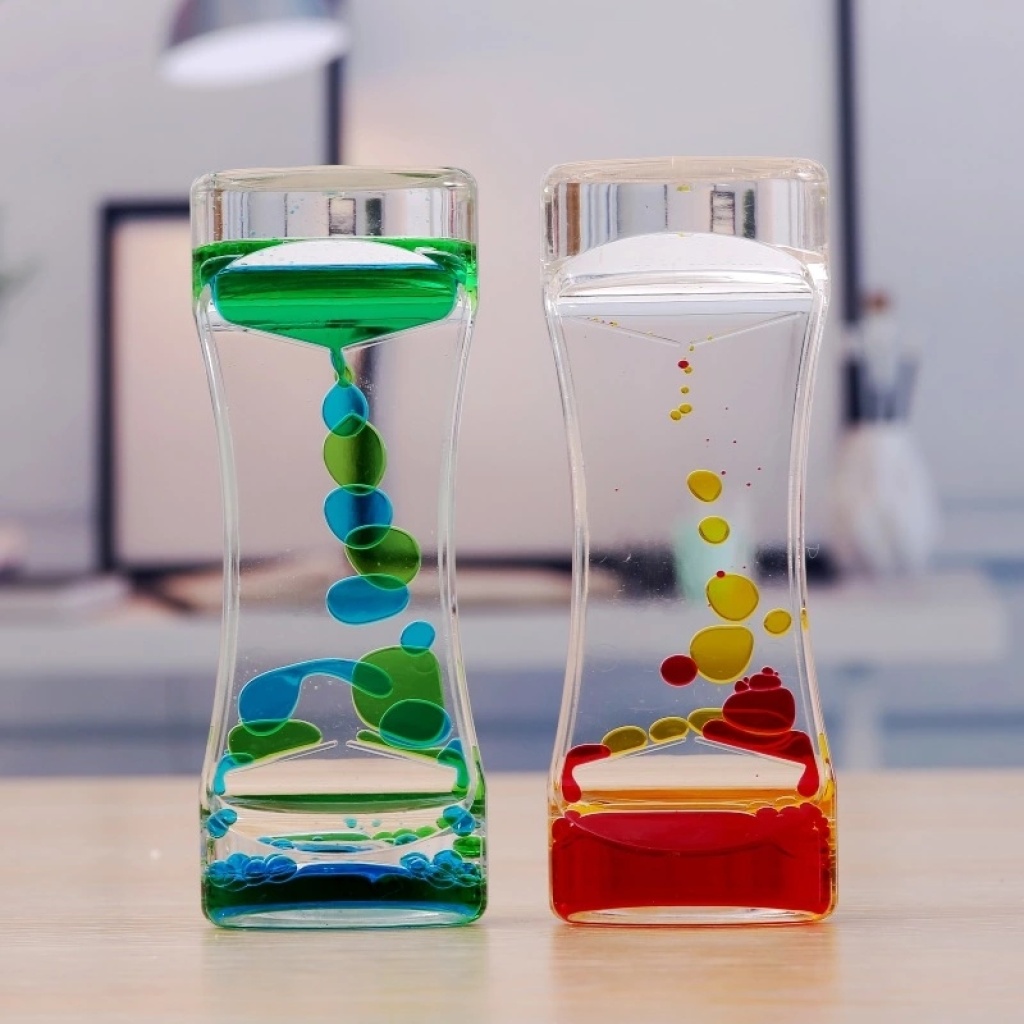 New Style Light Beauty Waist Dynamic Two-Color Oil Leak Drops of Oil Home Hourglass Crafts Ornament Creative Home Oil Leak Decoration New Style Light Beauty Waist Dynamic Two-Color Oil Leak Drops of Oil Home Hourglass Crafts Ornament Creative Home Oil Leak Decoration