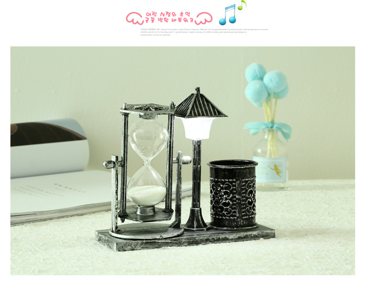 Creative antique street lamp pen holder students gift white hourglass changing color small night light Creative antique street lamp pen holder students gift white hourglass changing color small night light