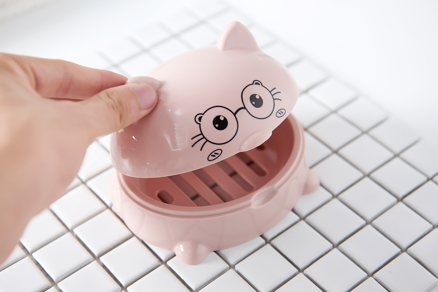 Children's Soap Dish Creative Personality Cute Soap Box Toilet with Lid Drain Storage Box Home Cartoon Soap Holder Children's Soap Dish Creative Personality Cute Soap Box Toilet with Lid Drain Storage Box Home Cartoon Soap Holder