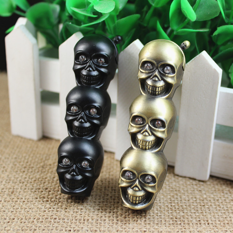 Creative personality unique styling 8,083 ghost skull light wind-proof metal lighter