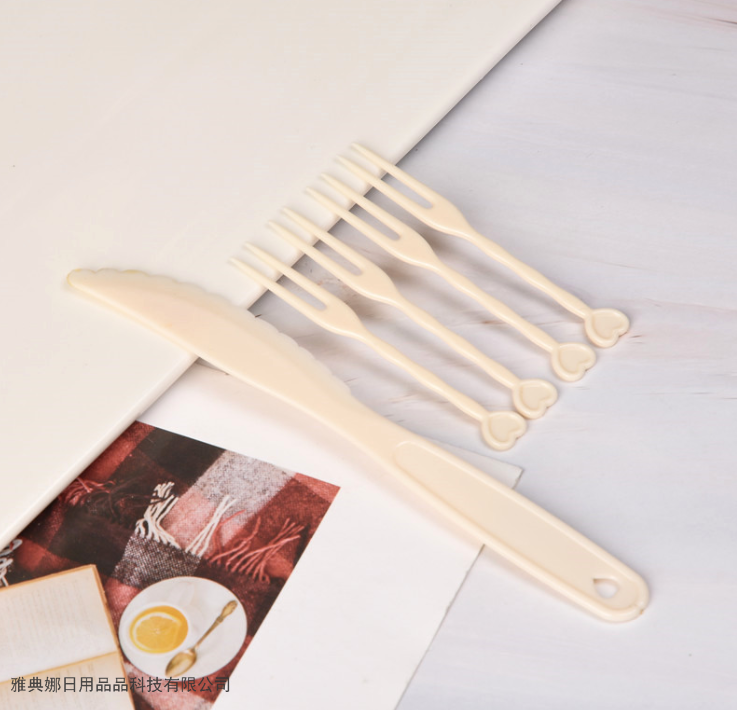 Disposable Moon Cake Knife and Fork Set Moon Cake Tableware Combination Fruit Cake Plastic Knife and Fork Disposable Moon Cake Knife and Fork Set Moon Cake Tableware Combination Fruit Cake Plastic Knife and Fork