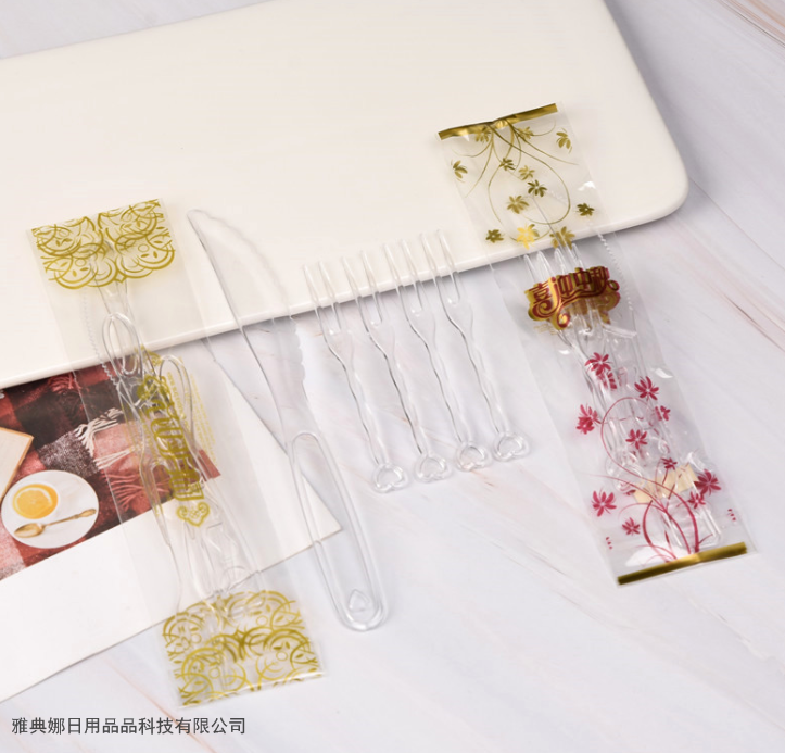 Disposable Moon Cake Knife and Fork Set Moon Cake Tableware Combination Fruit Cake Plastic Knife and Fork Disposable Moon Cake Knife and Fork Set Moon Cake Tableware Combination Fruit Cake Plastic Knife and Fork