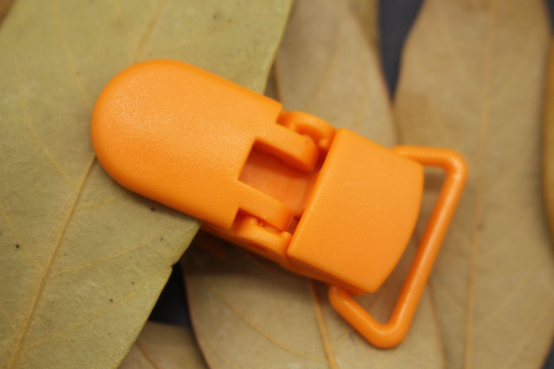 Fork Anti-Drop Clip Environmental Protection Plastic Clip Suspender Pants Strap Clip