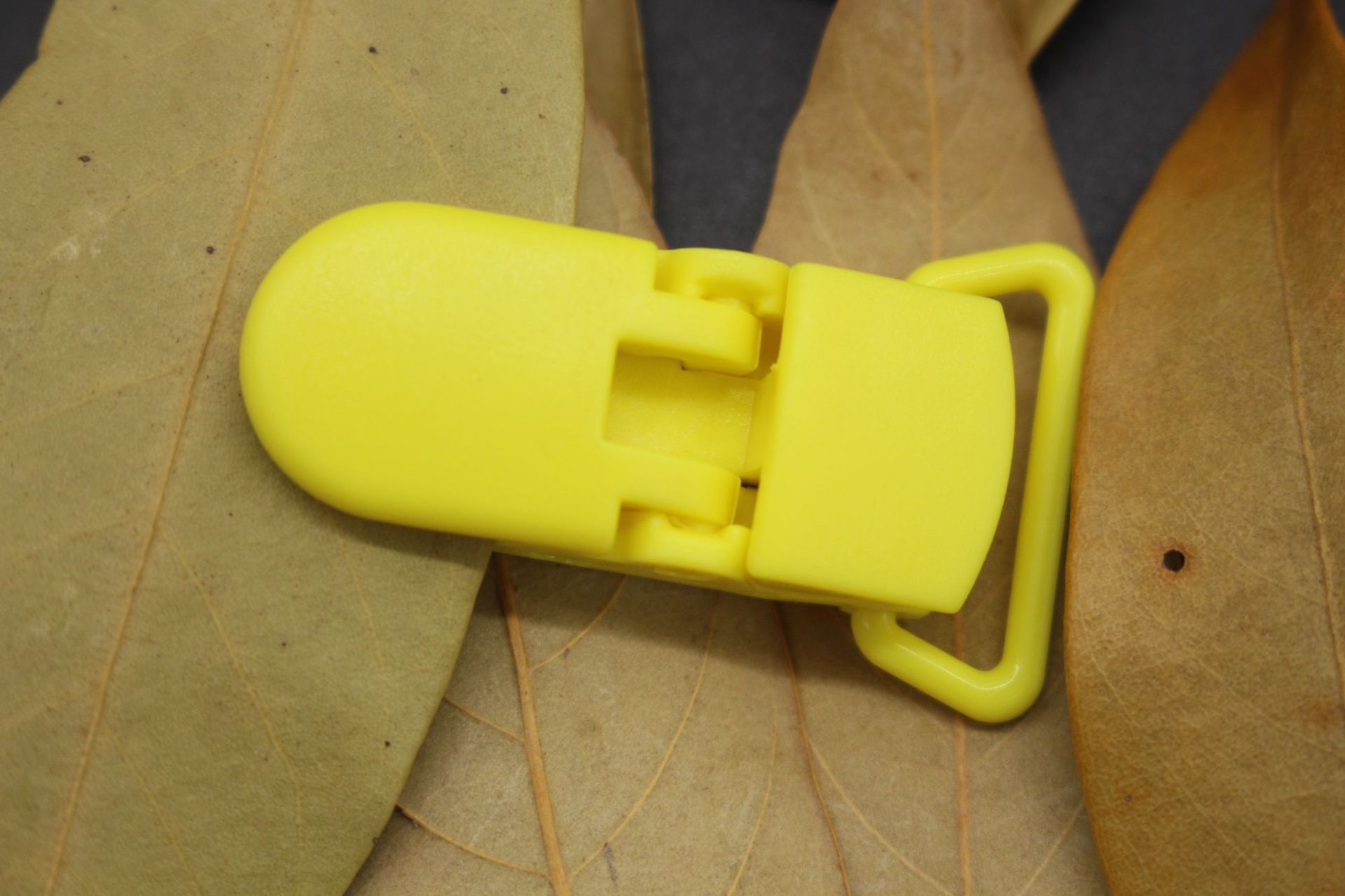 Fork Anti-Drop Clip Environmental Protection Plastic Clip Suspender Pants Strap Clip