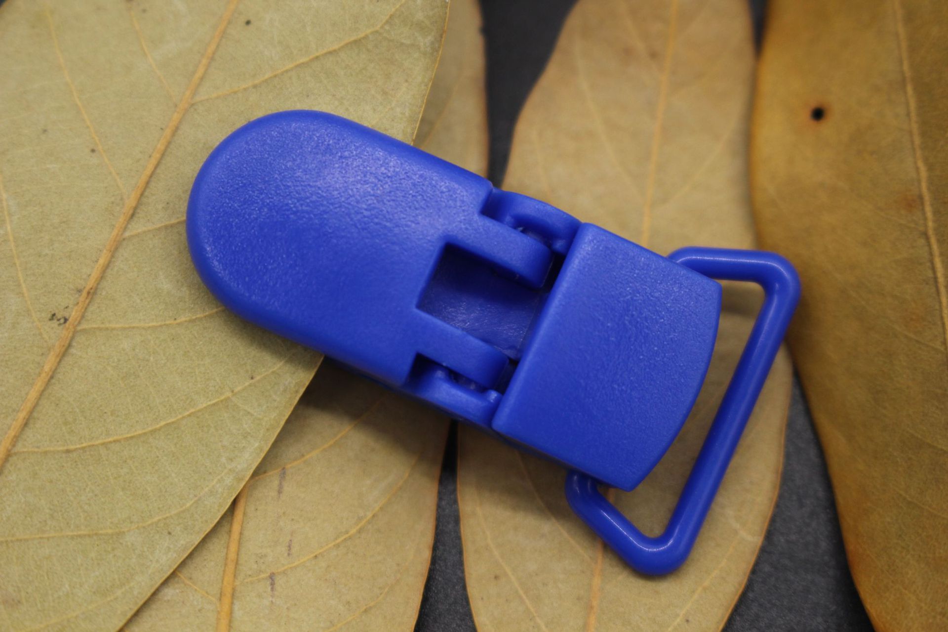 Fork Anti-Drop Clip Environmental Protection Plastic Clip Suspender Pants Strap Clip