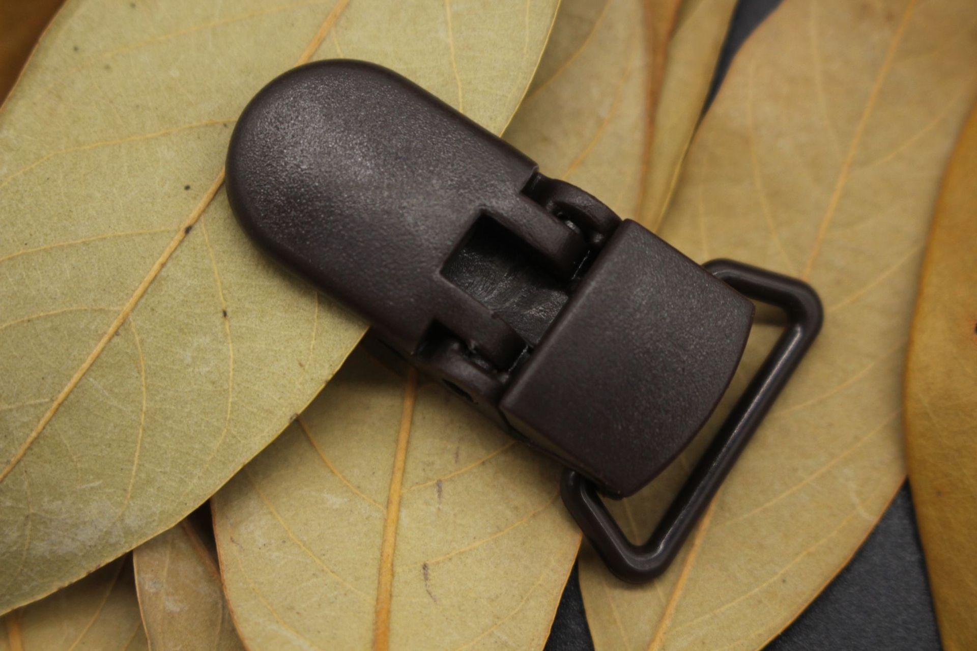 Fork Anti-Drop Clip Environmental Protection Plastic Clip Suspender Pants Strap Clip