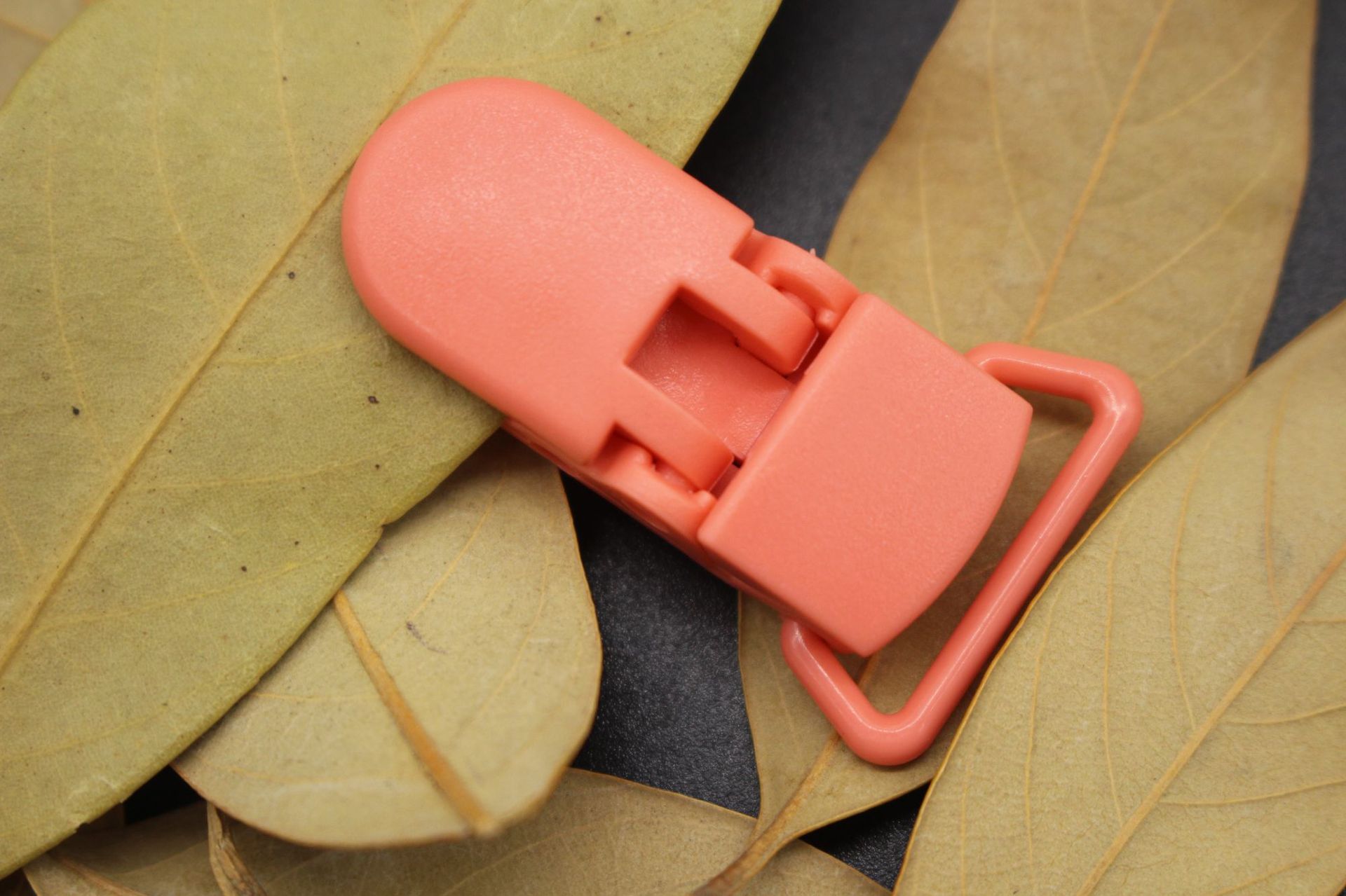Fork Anti-Drop Clip Environmental Protection Plastic Clip Suspender Pants Strap Clip