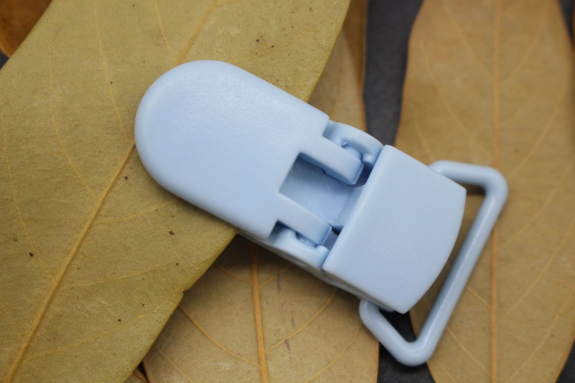 Fork Anti-Drop Clip Environmental Protection Plastic Clip Suspender Pants Strap Clip