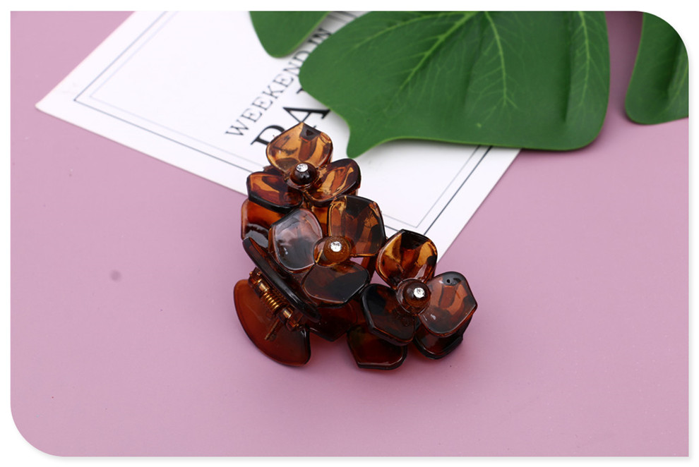 Large Hair Clip Butterfly Clip Fall Not Bad Plastic Clip Hairpin Hair Accessories Bath Head Grip Large Hair Clip Butterfly Clip Fall Not Bad Plastic Clip Hairpin Hair Accessories Bath Head Grip