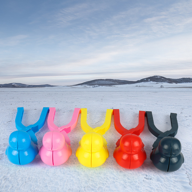 Outdoor Snow Toy Big Duck Snowball Clip Snowman Snow Clip Snowball Fight Toy Plastic Clip Snow Device Love Yellow Duck Outdoor Snow Toy Big Duck Snowball Clip Snowman Snow Clip Snowball Fight Toy Plastic Clip Snow Device Love Yellow Duck