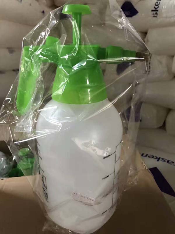 1.5L can spray pressure watering watering can make pesticide sprayer in hand 1.5L can spray pressure watering watering can make pesticide sprayer in hand