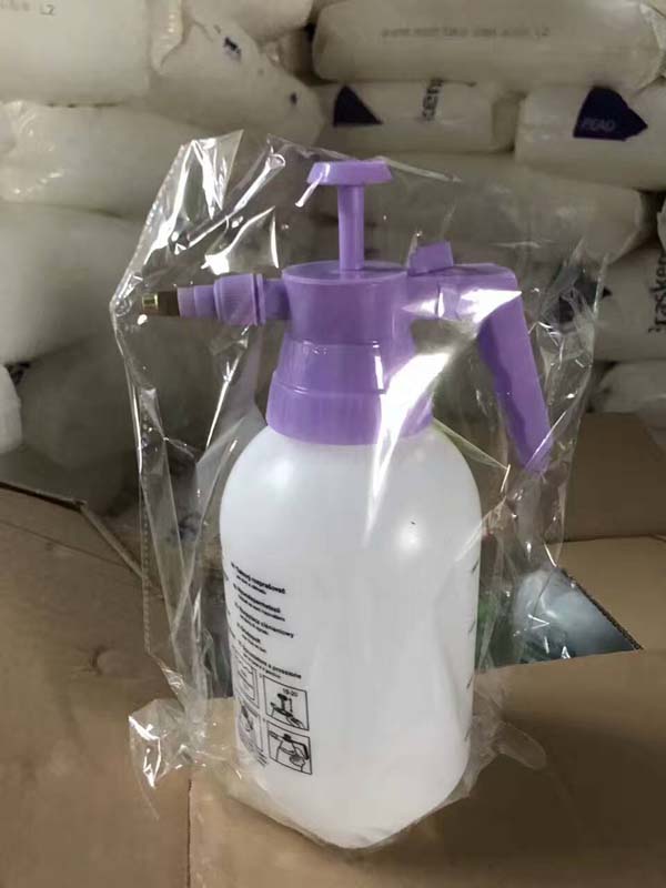 1.5L can spray pressure watering watering can make pesticide sprayer in hand 1.5L can spray pressure watering watering can make pesticide sprayer in hand