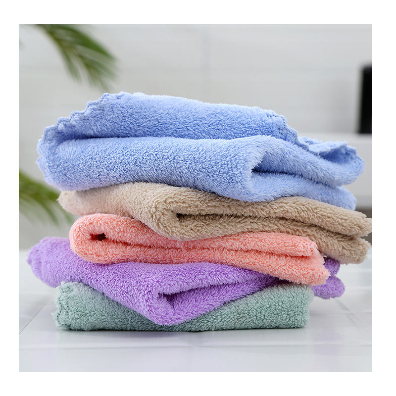 Manufacturers Supply Kitchen Absorbent Coral Fleece Rag Lace Square Towel Absorbent Towel Cleaning Car Washing Cloth