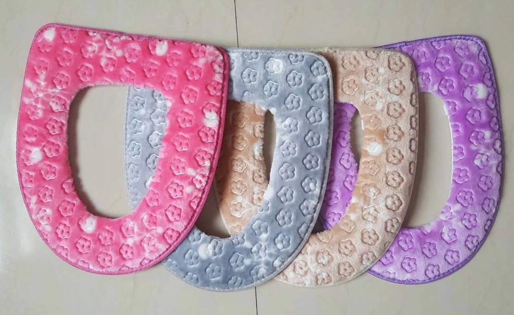 Daily Necessities Toilet Mat Toilet Seat Cover Toilet Seat Cushion Four Seasons Toilet Mat Daily Necessities Toilet Mat Toilet Seat Cover Toilet Seat Cushion Four Seasons Toilet Mat