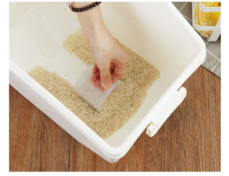 Free rice bucket Household insectproof moistureproof large flour storage box Dog food storage box 30 kg sealed rice jar Free rice bucket Household insectproof moistureproof large flour storage box Dog food storage box 30 kg sealed rice jar