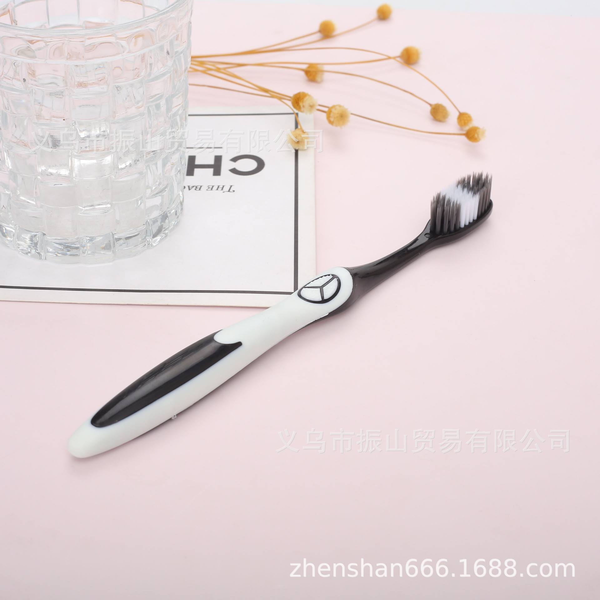 Jia Jie Yu 1329 about 1700 Charcoal Clean Brush Filaments Care Type Comfortable Easy to Hold Handle Bamboo Charcoal Soft-Bristle Toothbrush Jia Jie Yu 1329 about 1700 Charcoal Clean Brush Filaments Care Type Comfortable Easy to Hold Handle Bamboo Charcoal Soft-Bristle Toothbrush