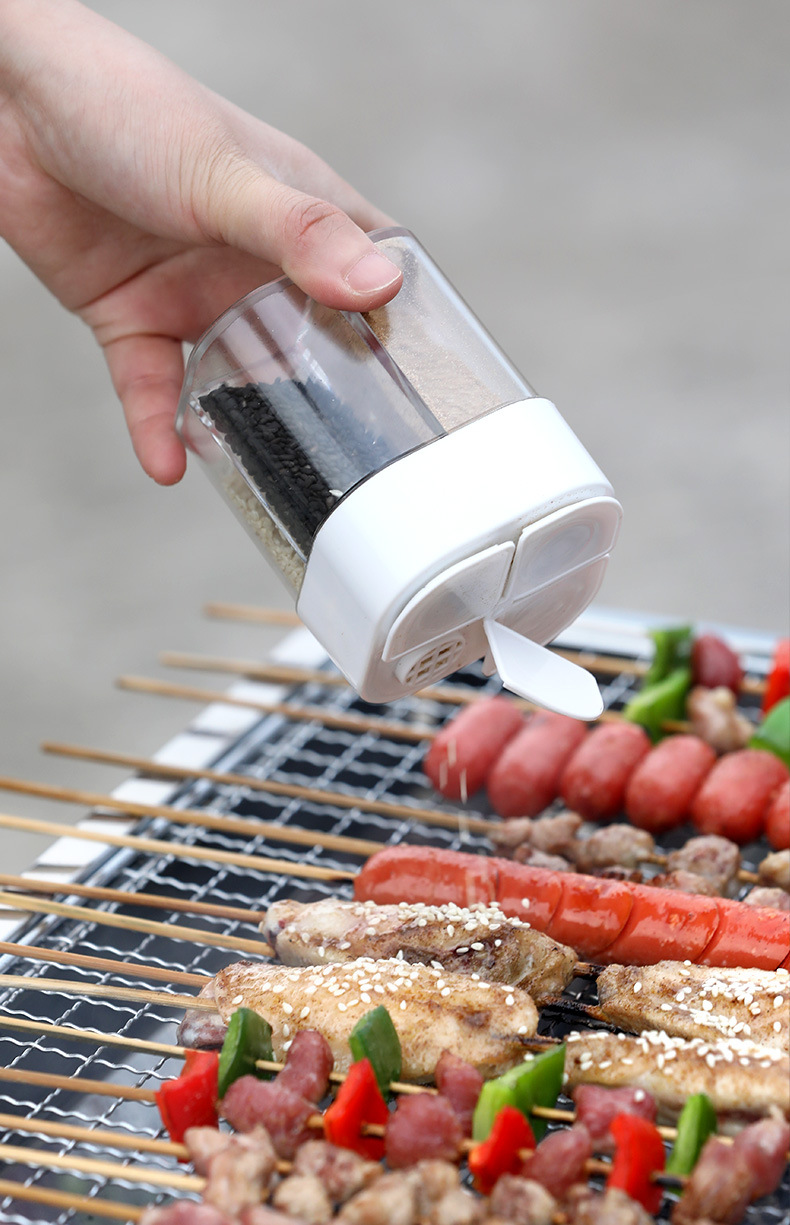 Four-in-One Flip Seasoning Jar Portable Outdoor BBQ Seasoning Bottle Four-Compartment Non-Odor Transparent Condiment Dispenser Four-in-One Flip Seasoning Jar Portable Outdoor BBQ Seasoning Bottle Four-Compartment Non-Odor Transparent Condiment Dispenser