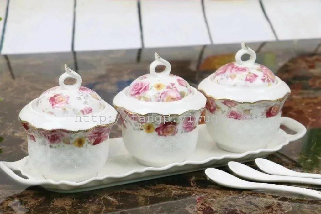 Jingdezhen ceramic seasoning pot seasoning bottle oil pot soy sauce pot salt pot sugar pot kitchen supplies